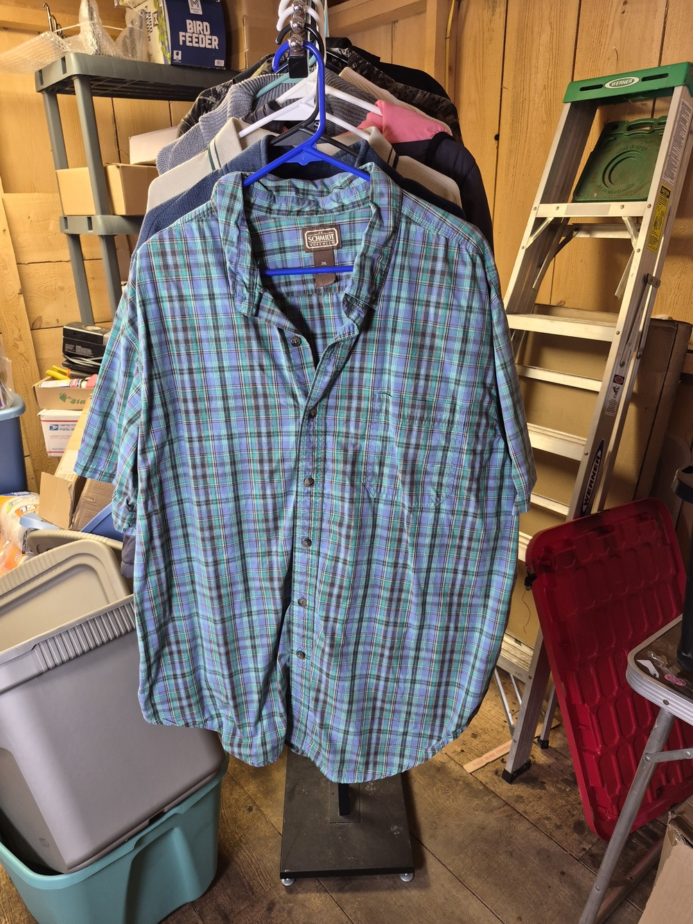Men's Short-Sleeve Plaid Button-Down Shirt - Teal & Blue Bin 60